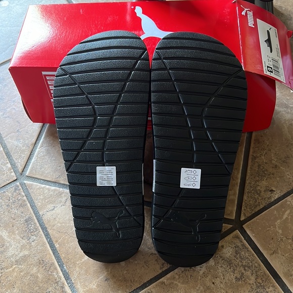 Puma Divecat v2 Slide 'Black/ White UNISEX Women size 9 - Picture 4 of 5